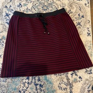 Small Lou & Grey drawstring pocket skirt- maroon & black, VGUC